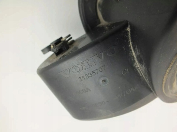 VOLVO V60 2011 CLAPET GOULOTTE DE REMPLISSAGE CARBURANTS