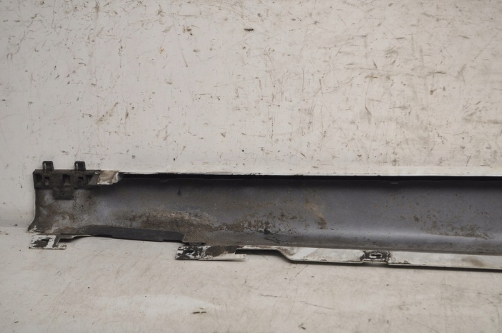 BMW F45 REVÊTEMENT SEUIL DROITE 7318852