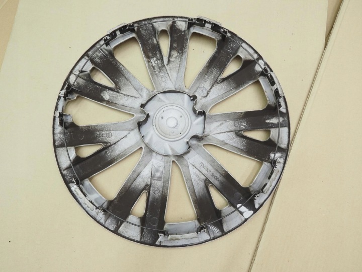 CHAPEAU 16 ORIGINAL VW GOLF V VI VII PASSAT JETTA 5G0601147B