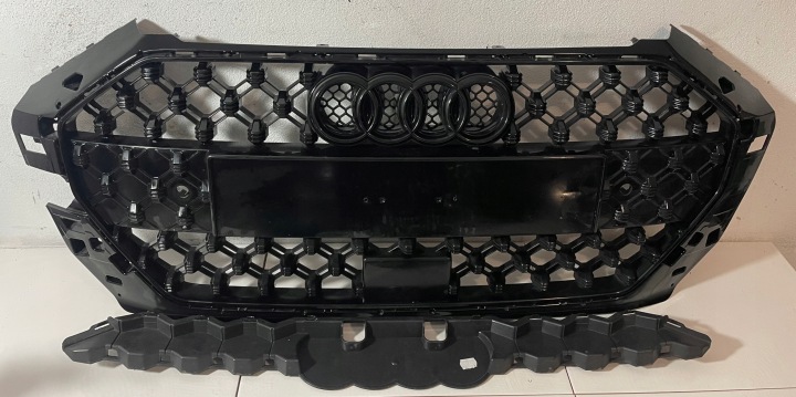 GRILLE CALANDRE RADIATEUR AUDI A1 82A853651 82A853653 82A