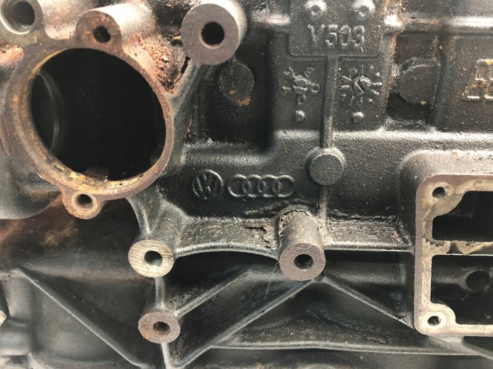 VW BLOC MOTEUR 1.6 TDI 03L021BJ