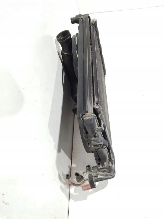 VOLKSWAGEN GOLF V 2005 RADIATEUR ENSEMBLE
