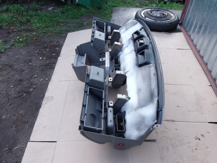TABLEAU DE BORD CONSOLE AWR4262 LAND ROVER FREELANDER I 4 PORTES