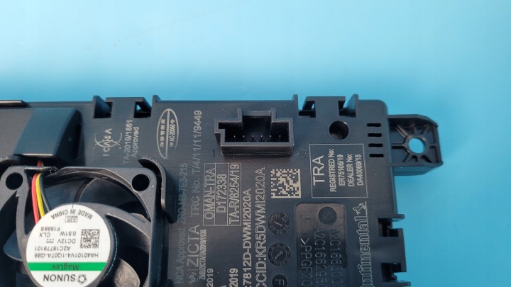 MERCEDES W206 C220 21R CHARGEUR INDUKCYJNA A2239000026 A2238230400