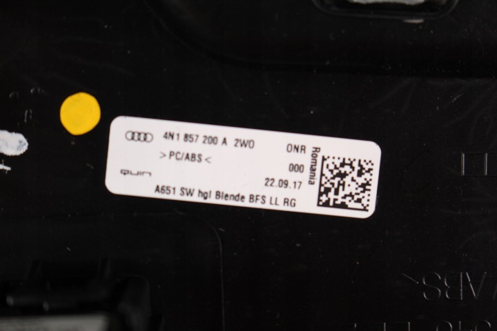 AUDI A8 D5 MOULURE DÉCOR CONSOLES AMBIENTE EUROPE 18R 4N1857200A 4N0820911 2WO