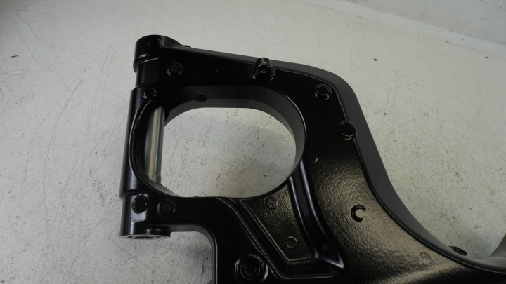 H144 TRIUMPH TIGER EXPLORER 1200 16-18 BRAS DE SUSPENSION SUSPENSION ARRIÈRE T2050455
