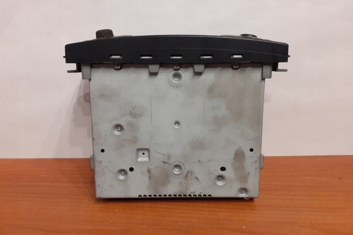RADIO SANS NAVIGATION MERCEDES-BENZ C (W203) A2038201786 2003