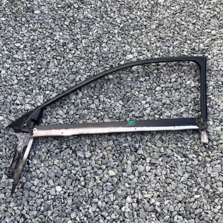 AUDI A3 LIFT 2009 3D CHÂSSIS PORTES DROITE 8P383763003