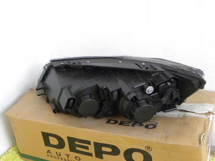 LAMP FRONT HYUNDAI SONATA 04-10 NEW CONDITION RIGHT photo 2 - milautoparts-fr.ukrlive.com