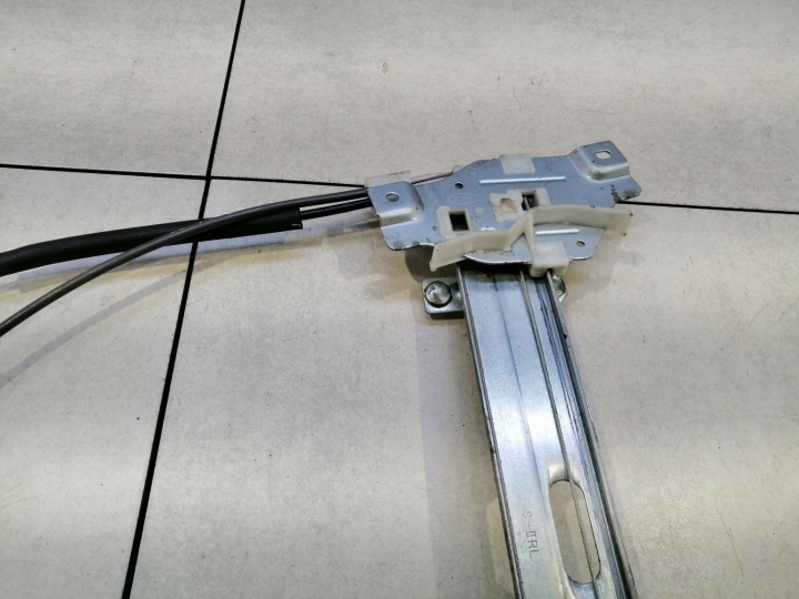 ÉLÉVATEUR VITRES GAUCHE ARRIÈRE KIA SHUMA II WH545DA