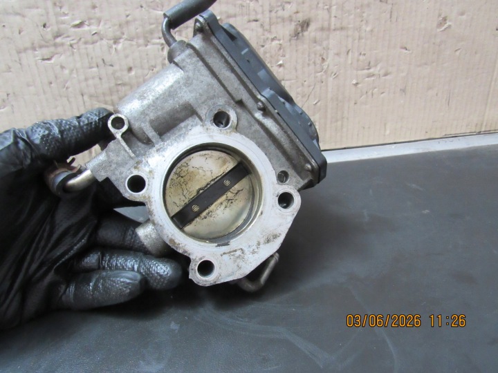 PAPILLON DES GAZ CAMRY VI XV40 06-11 2.4 HYBRIDE 22030-0H030