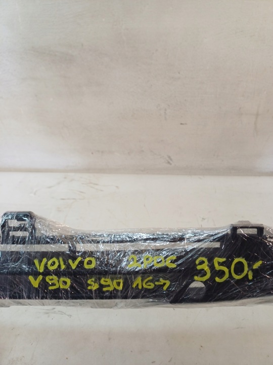 GRILLE CENTRALE PARE-CHOCS AVANT VOLVO S90 V90 16- 2PDC 2PARKTRONIKI