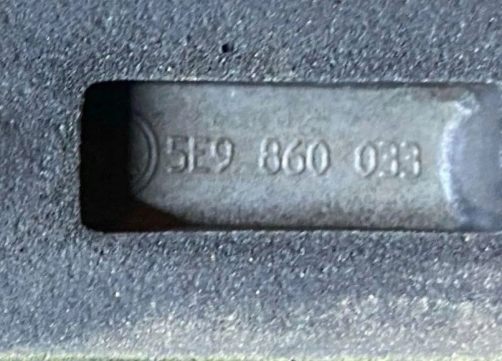 ENSEMBLE RELINGOW DACHOWYCH SKODA OCTAVIA III (5E3) 5E9860033 2.0L DIESEL