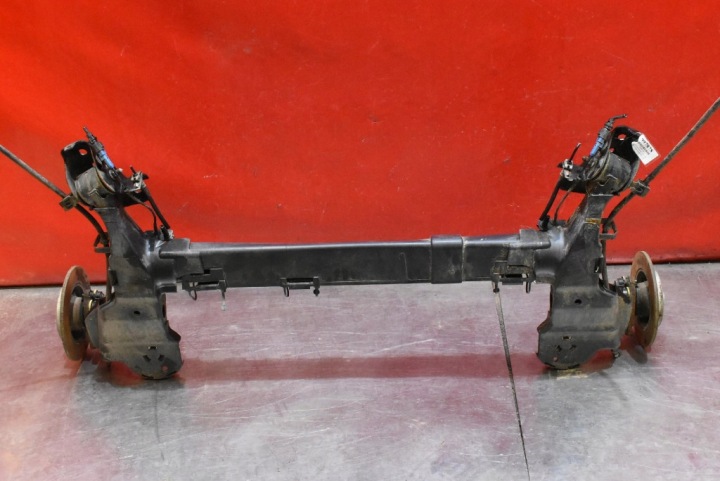 AXE ARRIÈRE ARRIÈRE POUTRE OPEL CROSSLAND 1.2T 110 KM 20-24