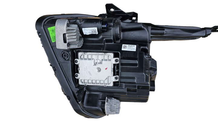 PHARE DROITE AVANT COMPLET LED KIA SPORTAGE V R2921-61220 R292112020