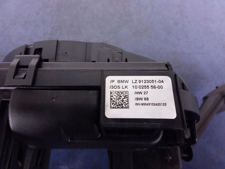 BMW X1 E84 COMMUTATEUR COMPOSITE MANETTES 9123051