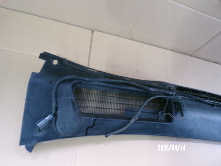 FORD KUGA MK1 DOUBLURE DE PASSAGE DE ROUE 8V41S02216