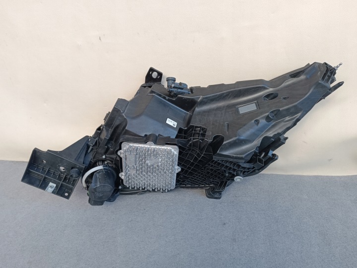 RANGE ROVER SPORT II L461 PHARE COMPLET LED DROITE N9X2-13W029-EJ
