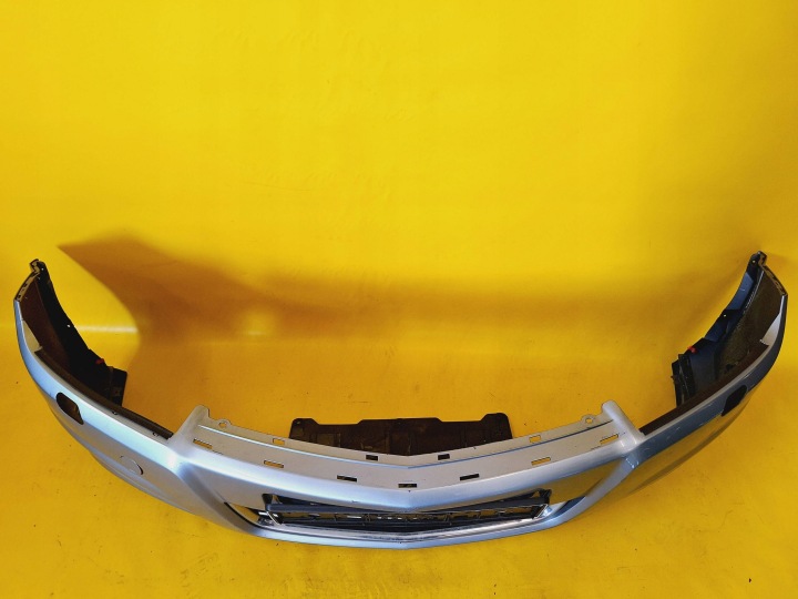 PARE-CHOCS AVANT AVANT OPEL ASTRA III H UNIVERSEL 04-06 LAK: Z163 NR496