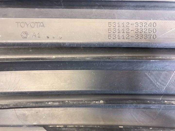 TOYOTA CAMRY VIII XV70 2019 AVEC AVANT GRILLE DE RADIATEUR