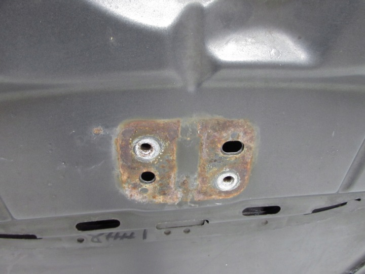 VW POLO V 6R 09-17 CAPOT COUVERCLE MOTEUR LD5R