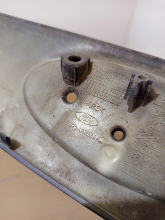 MOULURE COUVERCLES DE COFFRE CACHE FORD MONDEO MK 4 7S71402B34A