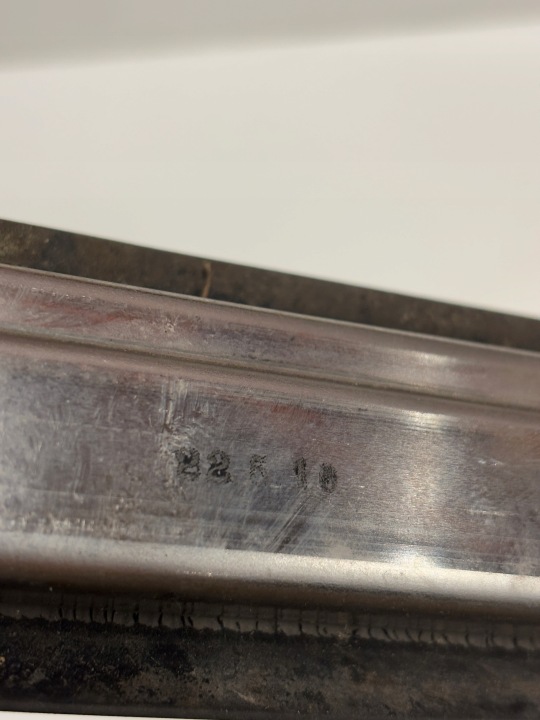 MOULURE REVÊTEMENT SEUIL GAUCHE NISSAN NV200 VANETTE 77761JX00A