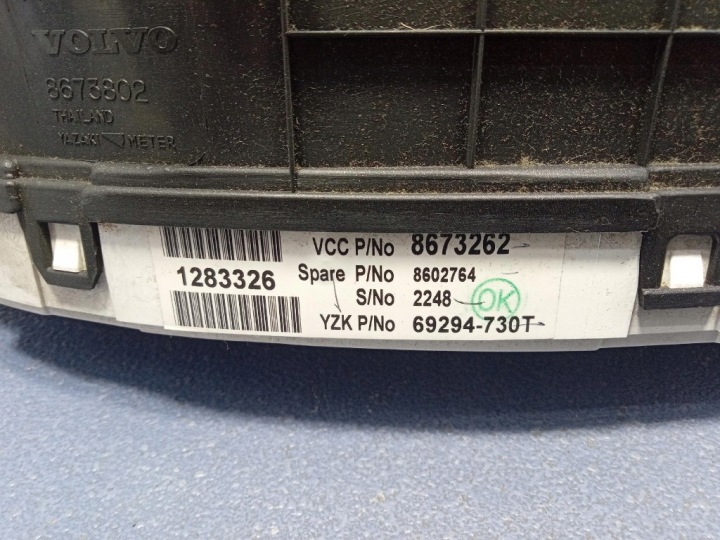 VOLVO V70 II S60 I 2.4D 130KM TABLEAU DE BORD COMPTEUR EUROPE 8673262