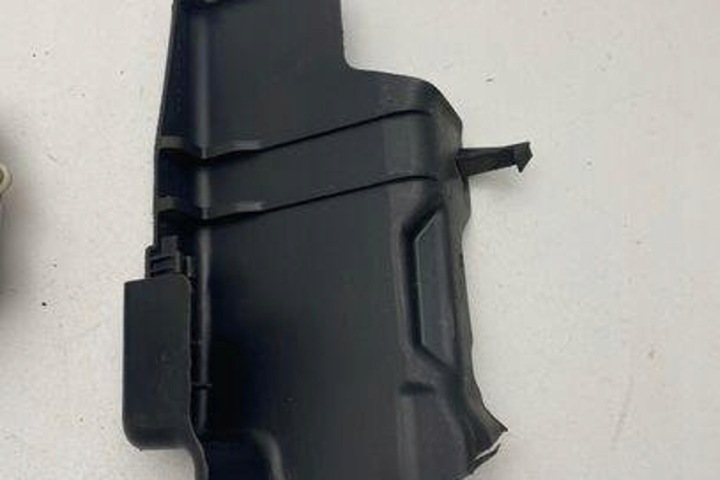 SERRURE GAUCHES AVANT PORTES AUDI A4 (8EC, B7) 8E1837015AA 2.0L GASOLINE