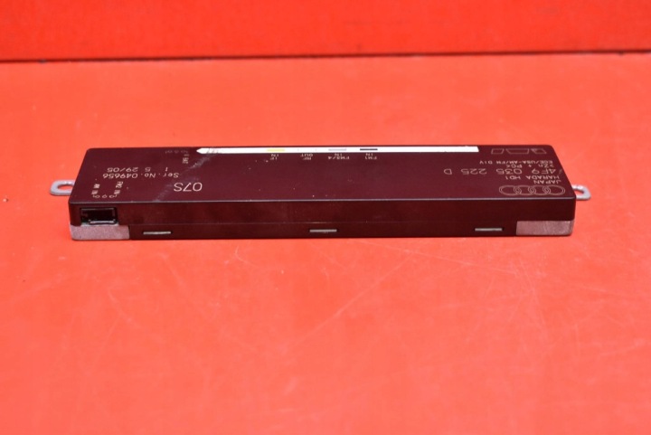 AMPLIFICATEUR D'ANTENNE 4F9035225D AUDI A6 C6 04-08