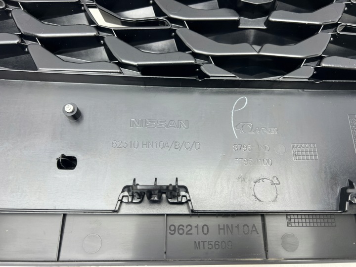NISSAN QASHQAI III J12 LIFT CALANDRE PARE-CHOCS GRILLE NEUF 62310 HN10A OEM 24-