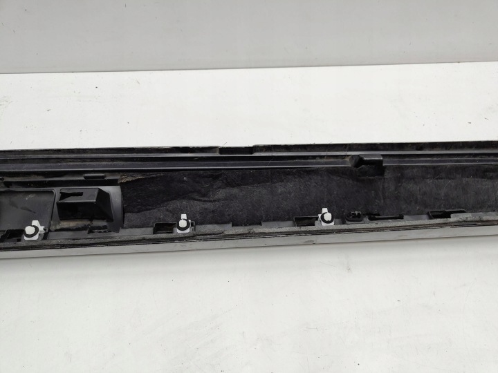 AUDI A8 D5 S-LINE MOULURE SEUIL DROITE 4N0853856B