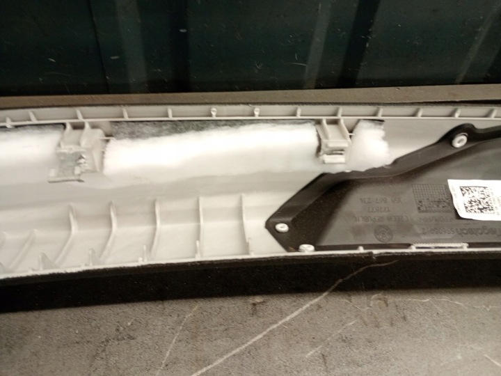 VOLKSWAGEN OE 3G8867234A
