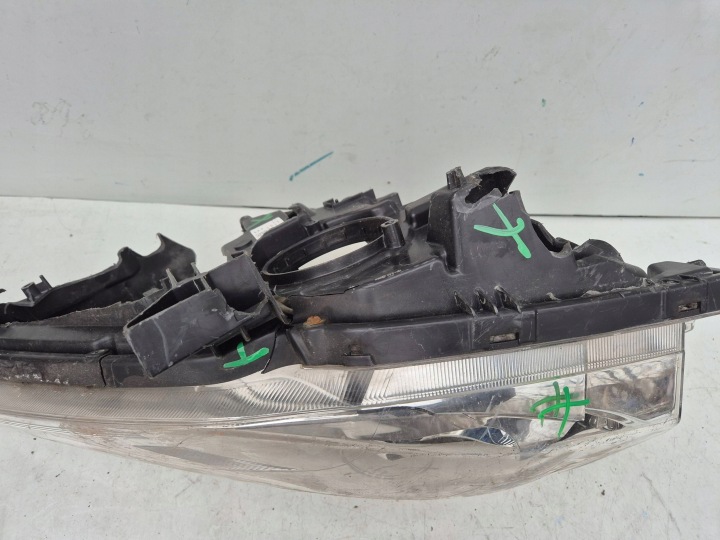 ENDOMMAGÉ PROJECTEUR DROIT PHARE AVANT 26010-3NL5A NISSAN LEAF I
