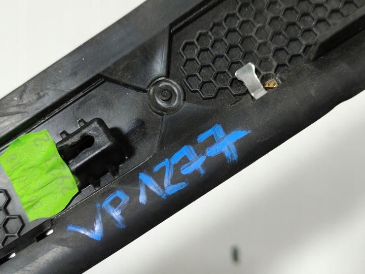 MOULURE GARDE-BOUE ARRIÈRE GAUCHE OPEL CROSSLAND X 39008050