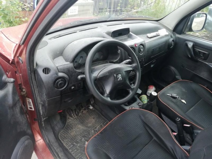 PEUGEOT PARTENAIRE COLLECTEUR ADMISSION 2005 2.0L 9635616310