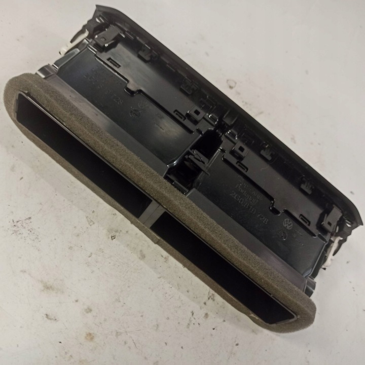 VOLKSWAGEN POLO VI GRILLE CONDUIT D'AIR CENTRALE 2G0819728