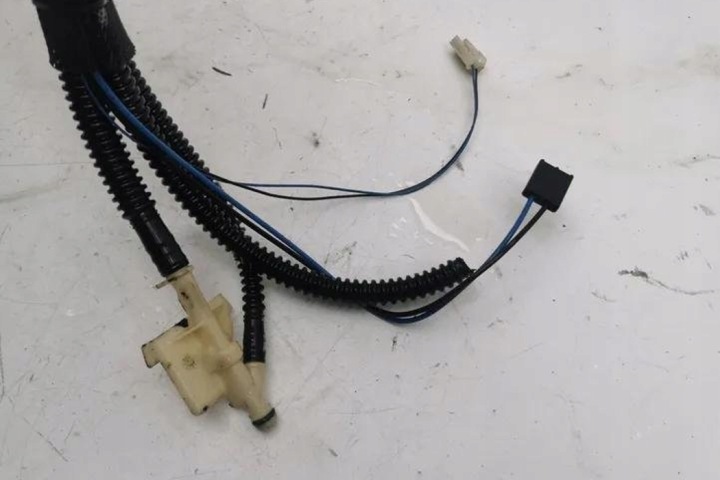 POMPE CARBURANTS MERCEDES-BENZ E (W211) 0580204004 2.2L DIESEL 75KW 2008