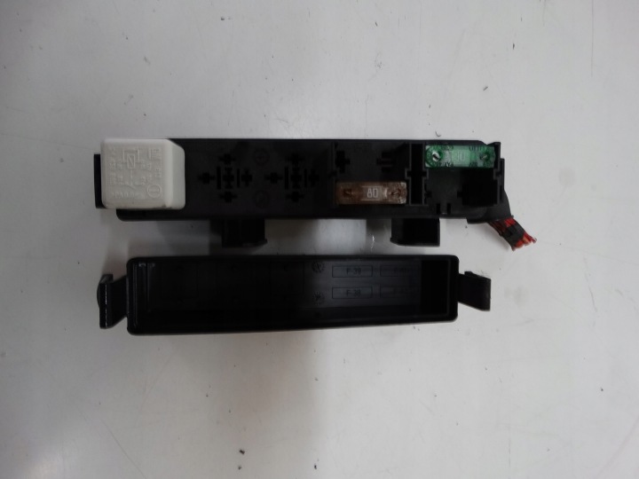 BOÎTE FUSIBLES OPEL VECTRA C 24438885