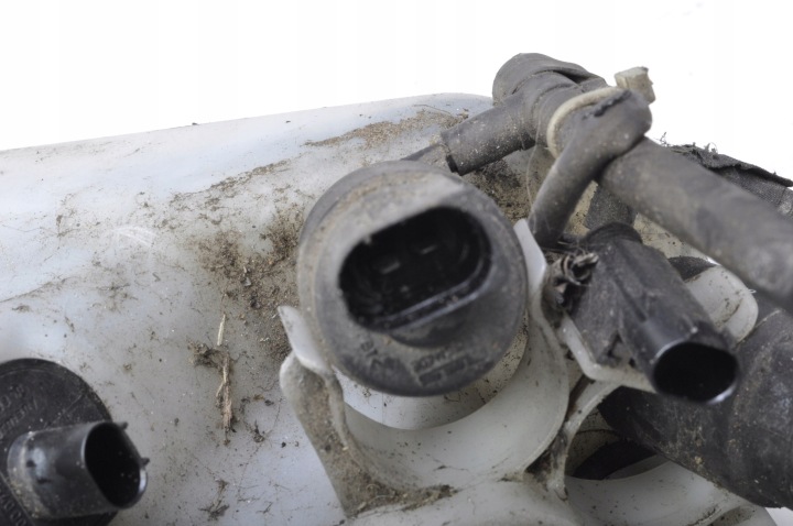MERCEDES CLASSE E W211 RÉSERVOIR LAVE-GLACES