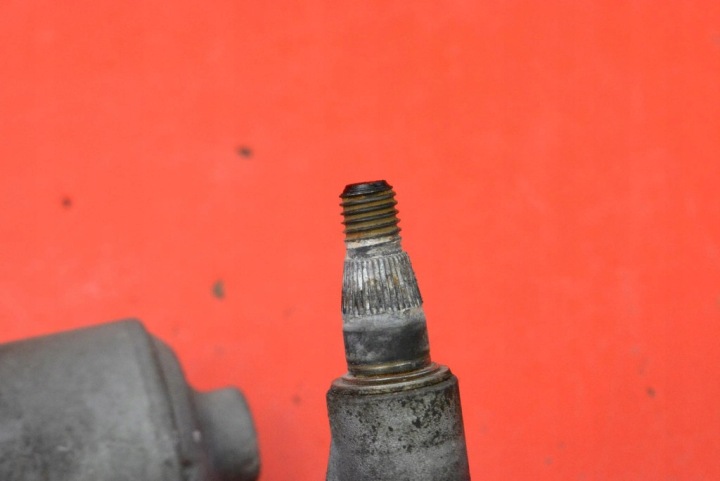 PETIT MOTEUR ESSUIE-GLACES GAUCHE AVANT EUROPE 6M21-17504-AK FORD GALAXY MK2 06-10