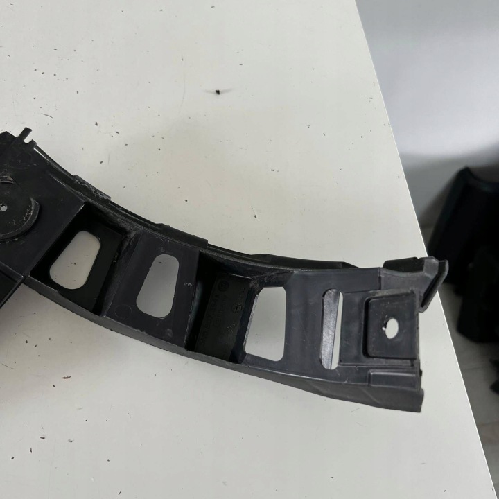 VW TIGUAN 5N DROIT ARRIÈRE GLISSIÈRE FIXATION PARE-CHOCS ARRIÈRE 5N0807394A