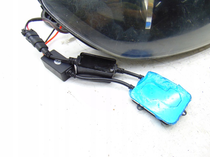 ENSEMBLE 2 CV PROJECTEUR PHARE GAUCHE DROITE AVANT AVANT AUDI Q7 4L