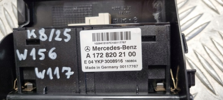 MERCEDES W117 PANNEAU CHÂSSIS PRISE TRANSMISSION WEJSCI USB A1728202100