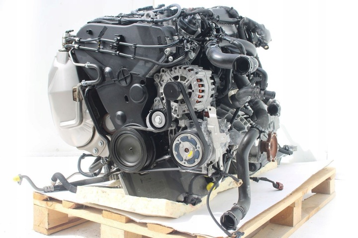 AUDI A4 A5 A6 Q5 SOUPAPE RADIATEUR GAZ D'ÉCHAPPEMENT EGR 04L131501B 04L 131 501 B 04L131
