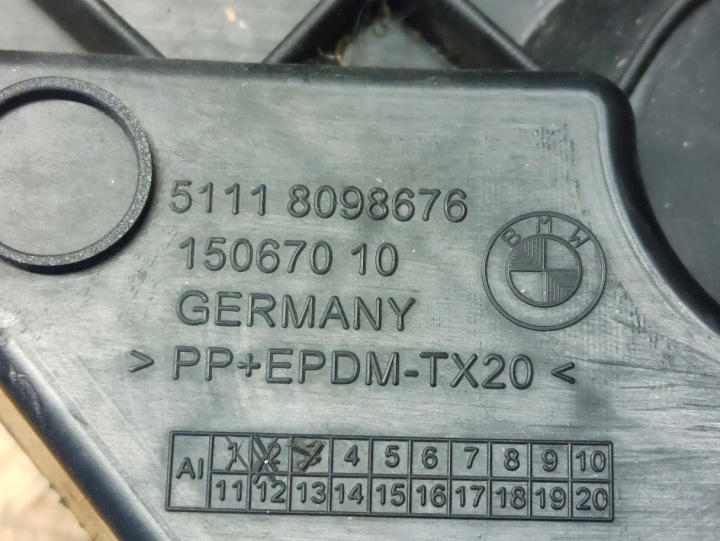 GLISSIÈRE FIXATION PARE-CHOCS DROIT AVANT BMW 5 G30 G31 LIFT MODULE 8098676
