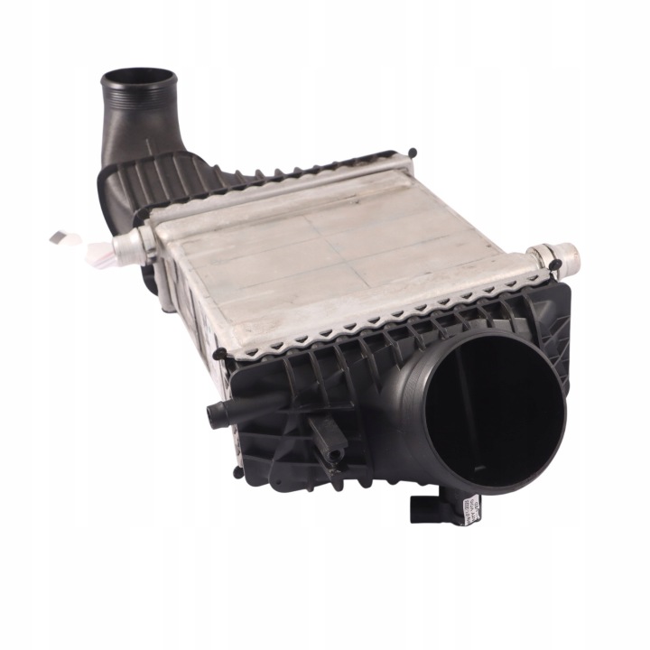 MERCEDES W176 RADIATEUR ÉCHANGEUR AIR-AIR A1330900014