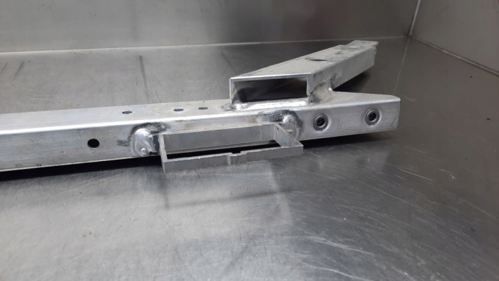 PANNEAU AVANT SUPÉRIEUR RENFORCEMENT 31688773 VOLVO XC60 II 18-25R