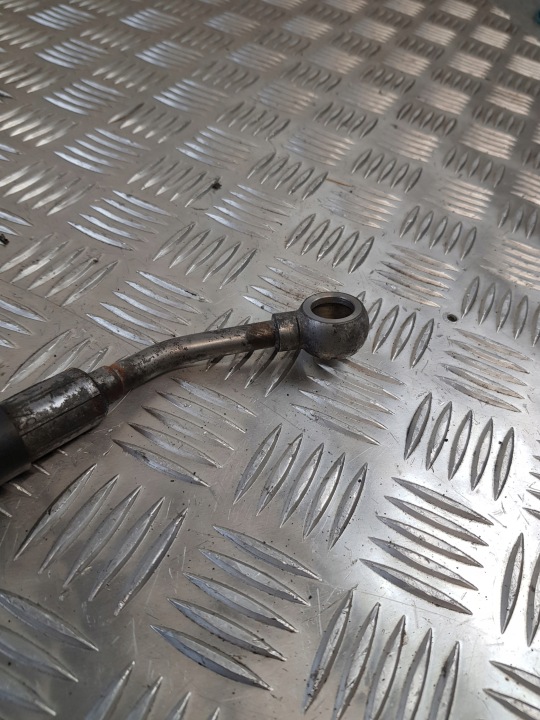 FIL TUYAU AMPLIFICATEUR AUDI A6 C6 2.0D