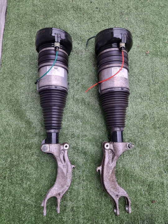 AUDI Q7 4M AMORTISSEUR PNEUMATIQUE GAUCHE AVANT 4M0616039AC